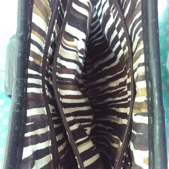 Brighton Women's Bag. - Picture 8 of 13